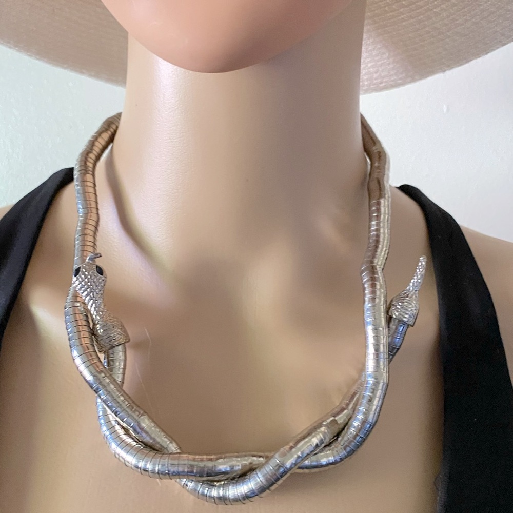 PALM CANYON Silver Bendable Snake Necklace